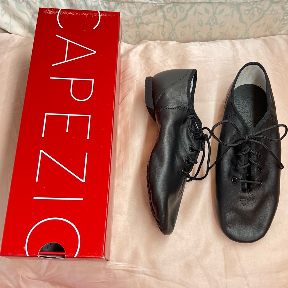CAPEZIO economy jazz oxford